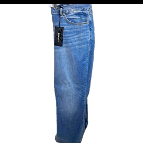 Torrid Slim Cut Boot Jeans Sz 26 - Picture 6 of 9